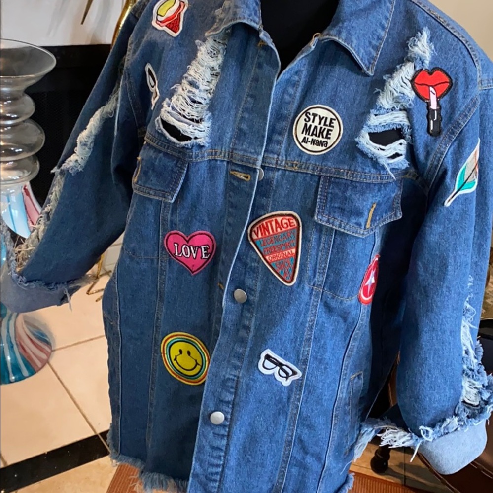 Statement jacket do the talking! By Forever 21😍